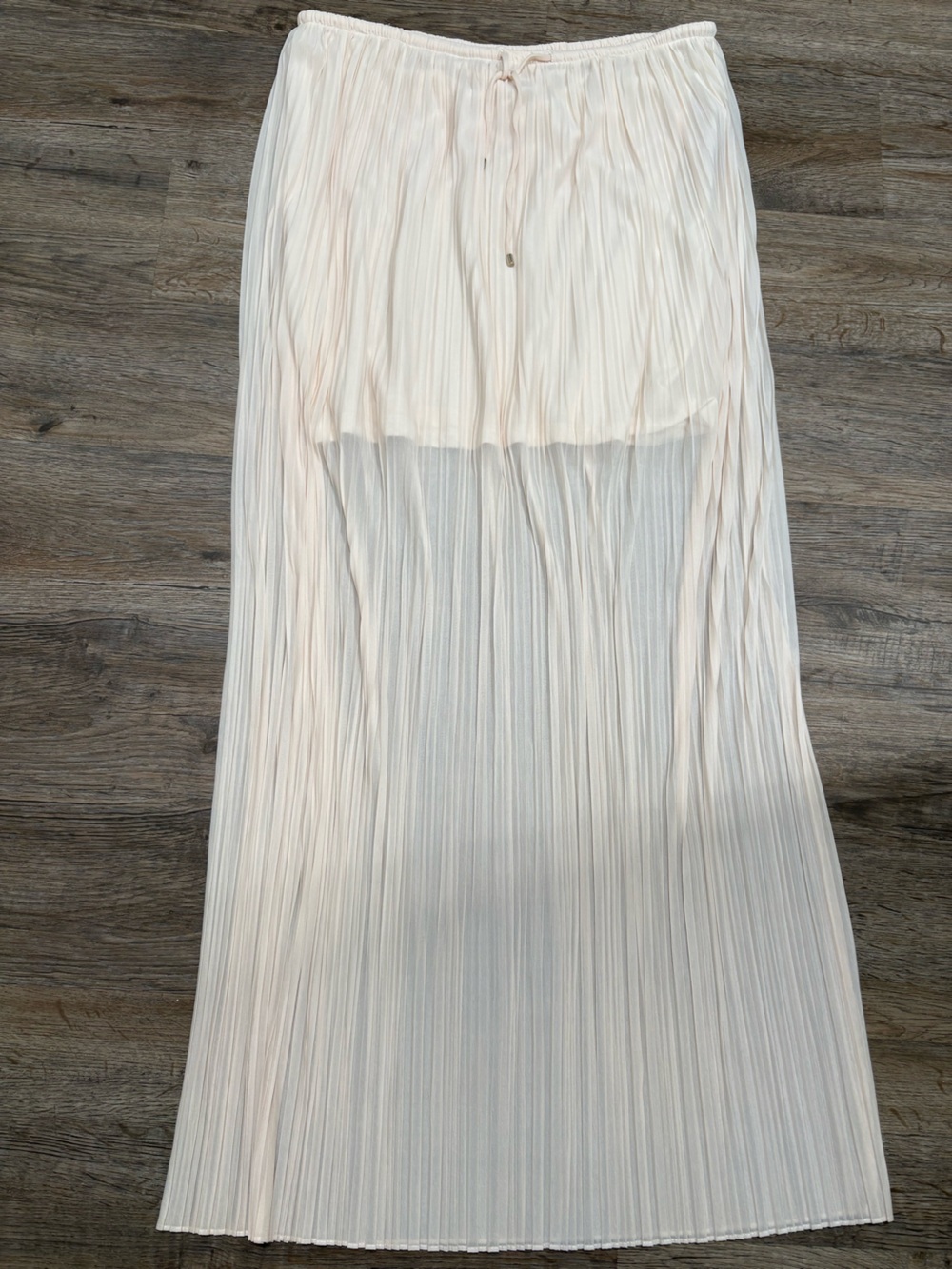 Massimo Dutti Pleated Maxi Skirt in Pale Peach - Picture 4 of 13